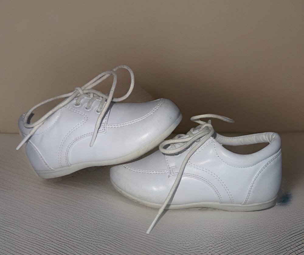 Josmo Unisex Boy Girl Walker Toddler First Shoe Sneaker Size 8 White Soft Rubber